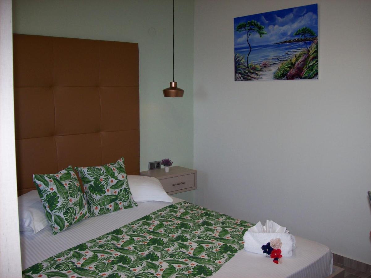Appartement Sea Breeze 2 à Limenaria  Extérieur photo